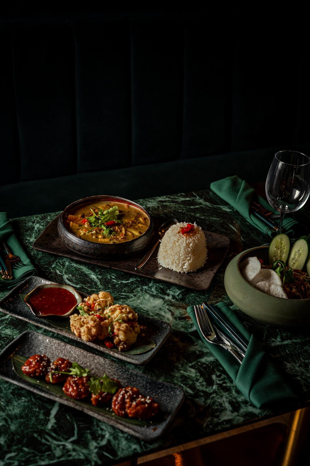 Bottomless brunch at Hà Nội Milton Keynes